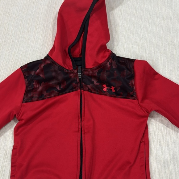 SOLD!Size 4 little boy brand bundle (nike/ adidas/ under armour) - Picture 4 of 6